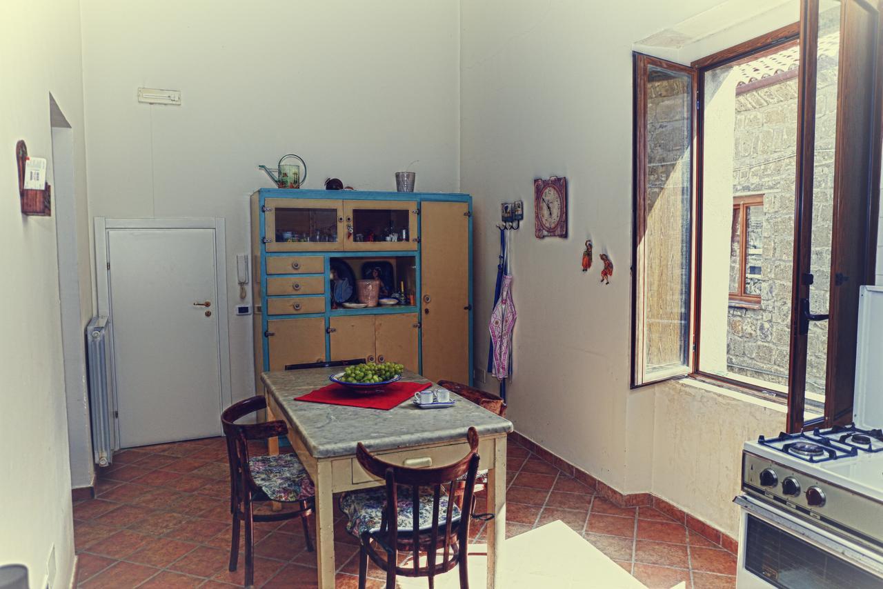 La Pietra D'Argento Bed & Breakfast Касертавекия Екстериор снимка
